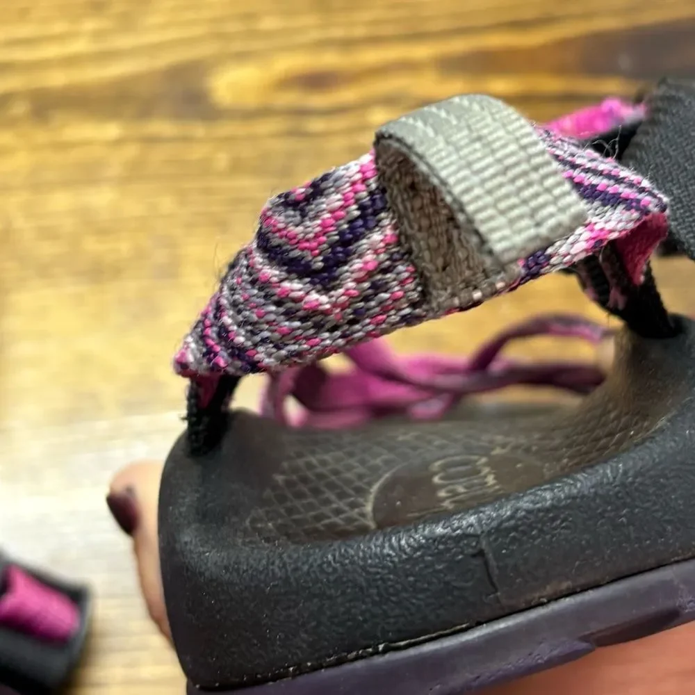 Chaco Pink Sandals‎ Size 1